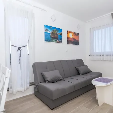 Jasna Макарска