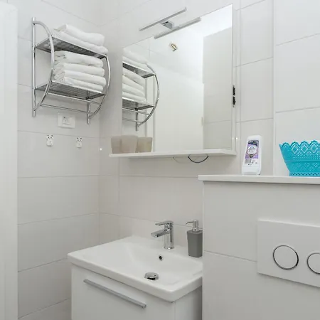 Jasna Макарска