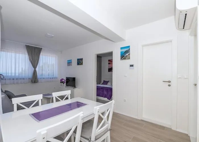 Daire Jasna Makarska